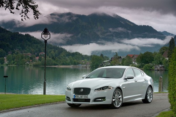 Jaguar XF & BusinessCar Awards 2012: Nova nagrada in nova paketa opreme