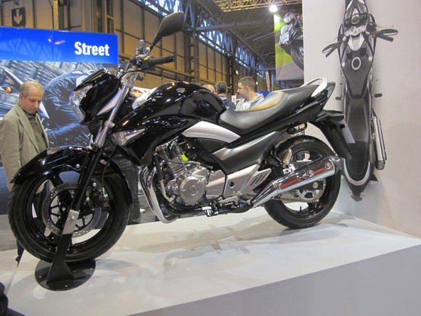 Suzuki inazuma 250: Evropska različica modela GW250