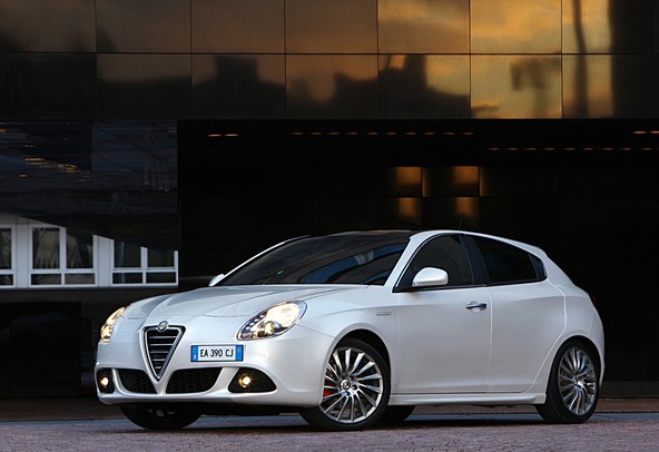 Fiat Group Automobiles: Novosti na mednarodnem avtomobilskem salonu v Parizu