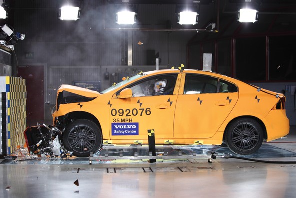 Top Safety Pick 2012 : Pet Volvovih modelov prejelo nagrado inštituta IIHS