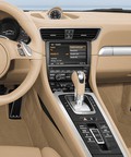 Novi porsche 911 carrera: Tradicija, interpretirana na sodoben način 