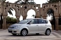 COROLLA VERSO: COROLLA VERSO - MAJ 2004