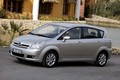 COROLLA VERSO: COROLLA VERSO - MAJ 2004