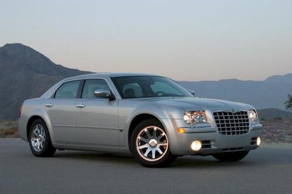 Chrysler 300C: Avtomobil leta po Motor Trendu