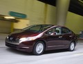 Honda FCX Clarity: Honda predstavlja popolnoma novo, napredno vozilo na gorivne celice