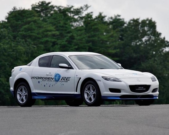 Mazda: Mazda bo prispevala trideset vozil za norveško vodikovo avtocesto