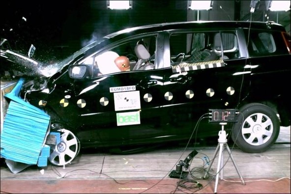 Mazda5: Mazda5 s 5 zvezdicami Euro NCAP