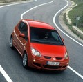Mitsubishi Colt CZT: Turbo z usnjenimi rokavicami