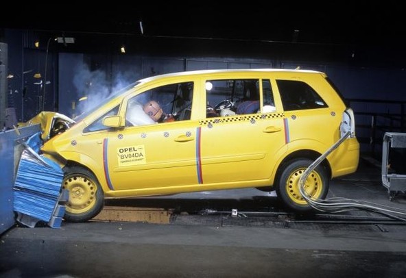 Opel zafira: Pet zvezdic NCAP za novo Opel Zafiro