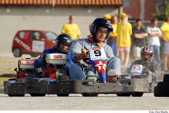 PETROL ODPIRA NOVO SEZONO KARTINGA: IZBOR ZA NAJHITREJŠEGA AMATERSKEGA KARTISTA