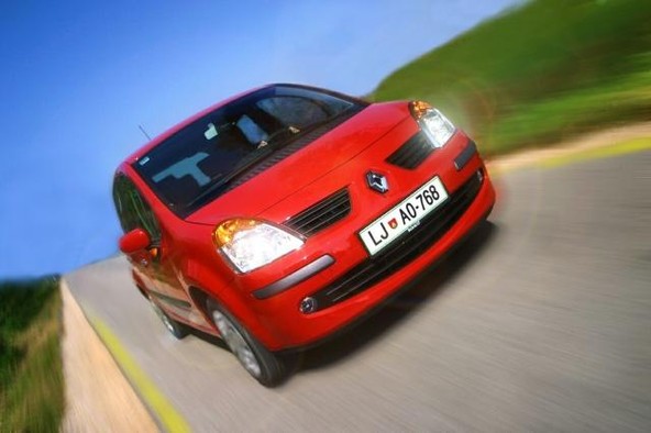 Renault: Modus: mali Renault velikega srca