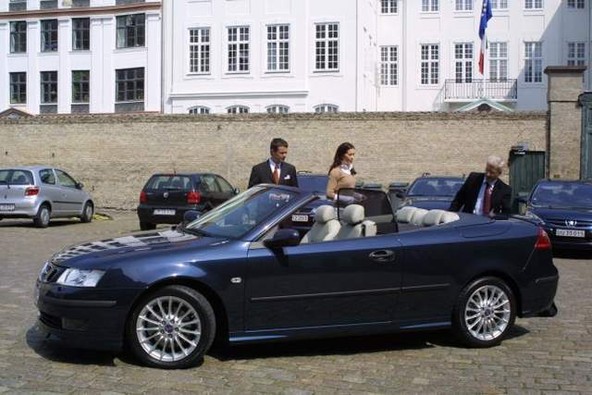 Vredno poročno darilo: Poročni Saab 9-3 Cabrio za kraljevski par