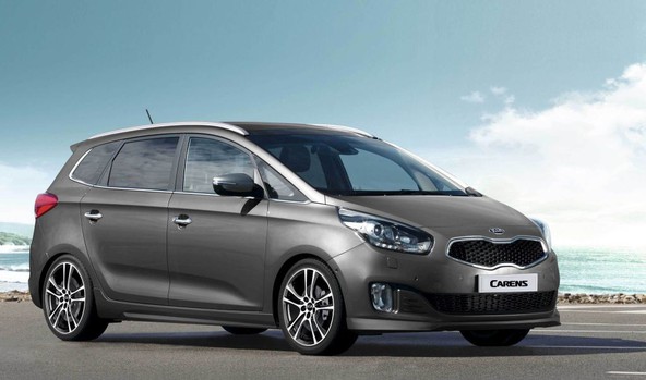 domača predstavitev: Kia Carens