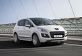domača predstavitev: Peugeot 3008 HYbrid 4