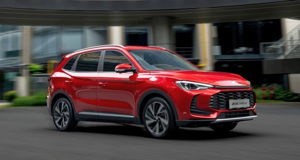 MG ZS HYBRID+: Hibridni pogonski sklop zagotavlja izboljšano zmogljivost, učinkovitost in udobje