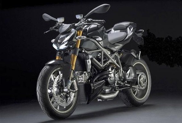 Ducati Streetfighter (S): Najatraktivnejši motor na milanskem salonu