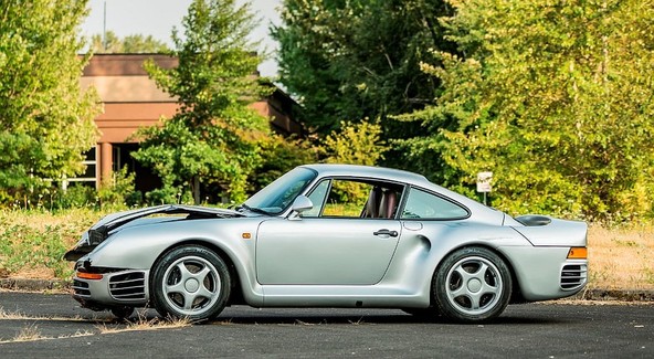 Avkcijska hiša Mecum Auctions: Poškodovani porsche 959 išče kupca