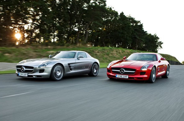 Mercedes-Benz SLS AMG: Novi stuttgartski 'Flügeltürer'