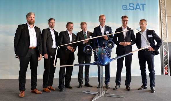 Silent Air Taxi by e.SAT GmbH: Nemško hibridno neslišno letalo