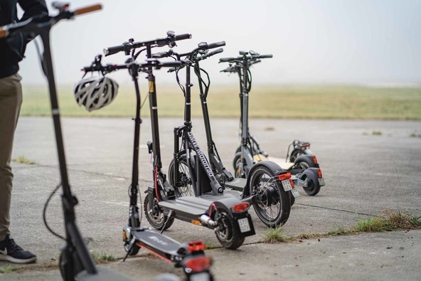 ADAC test osmih električnih skirojev: Kvaliteta ima svojo ceno