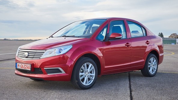 Suda SA01 na testu kluba ADAC: Varnostni test z dvojnimi merili