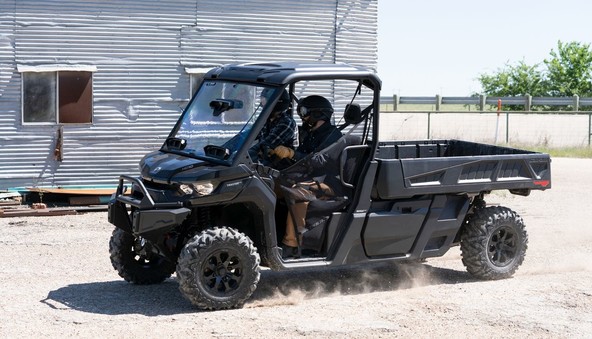 Can-Am traxter pro HD10: Novo delovno živinče