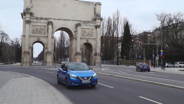 ADAC & Nissan LEAF e+: Nasveti za energijsko učinkovito vožnjo