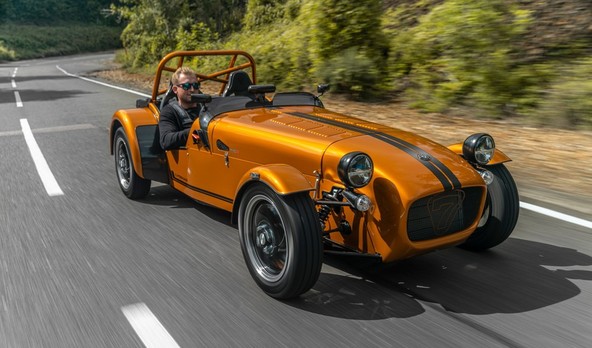 Caterham seven 170 : Šampion lahkotnosti