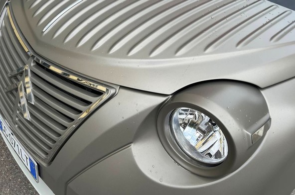 Citroën berlingo 2CV 'Fourgonnette' by Caselani: Madžarsko-italijanski lepotni poseg