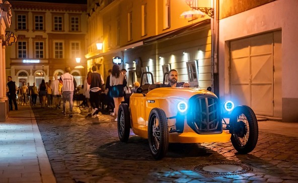 Patak rodster: Slovaški izlet v preteklost