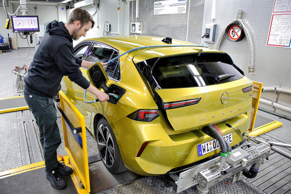 ADAC - Ecotest: Domet 'električarjev' se povečuje