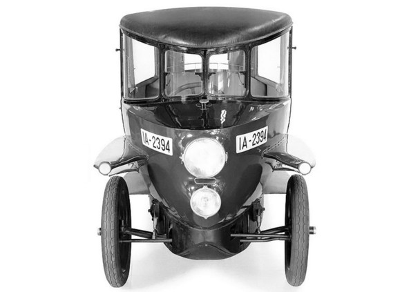 RUMPLER-WERKE 'Tropfenwagen'