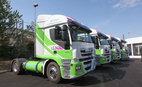 IVECO stralis AT440 S33 T/P LNG: Italijani prevzeli prvih 5 plinsko gnanih tovornjakov