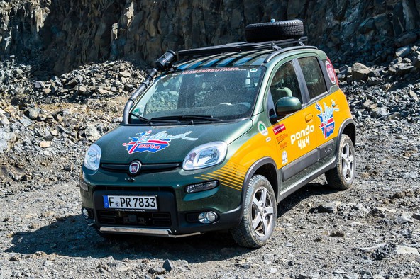 FIAT panda 4x4 by Taubenreuther: Dve pandi bosta izvedli 'invazijo' na Islandijo