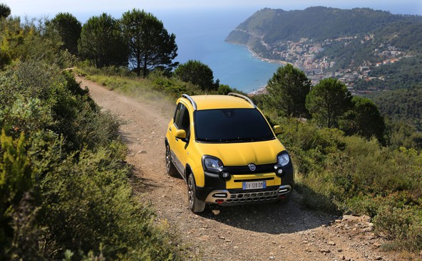 FIAT panda cross: V septembru že pri prodajalcih