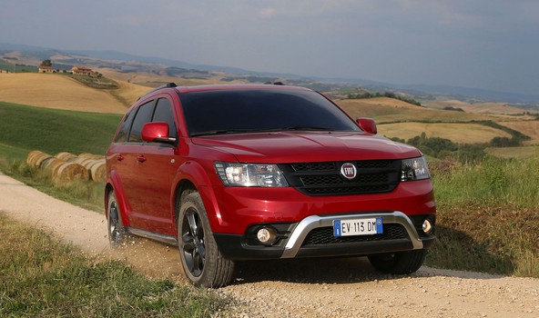 FIAT freemont cross: Ameriško-italijanski individualist