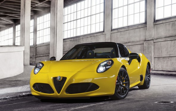 Alfa Romeo 4C spider: Detroitska premiera targa Italijanke