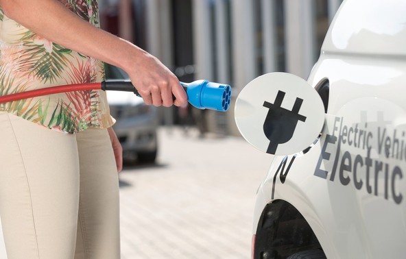 Raziskava kluba ADAC: Slaba rentabilnost električnih avtomobilov