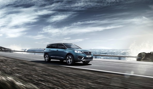 Peugeot 5008: Ista namembnost v drugačnem pakiranju