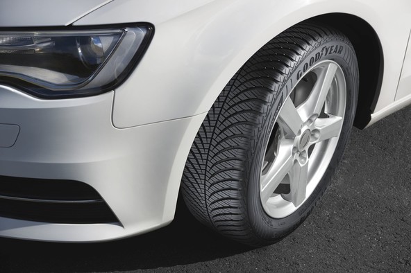 Goodyear Vector 4Seasons