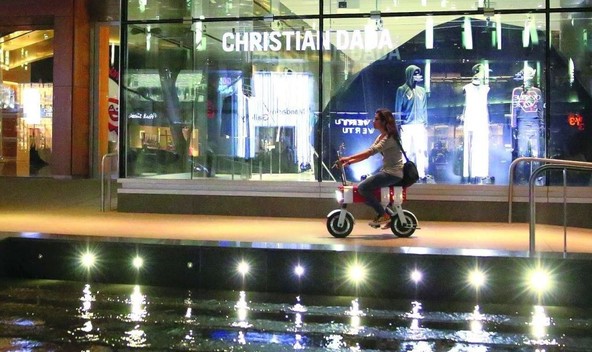 Vanda Electrics motochimp: Singapurski recept za trajnostno mobilnost