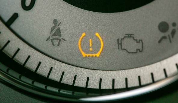 Opozorilo kluba ACE (Auto Club Europa): Ne zanašajte se na podatke indirektnega sistema TPMS
