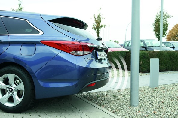 Raziskava zavarovalnice HUK-COBURG: Ob parkiranju se ne zanašajte na elektroniko …