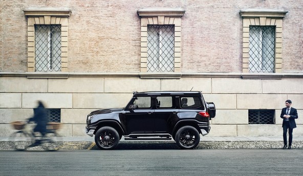 Ares X-Raid: Nemški gozdar v italijanskem smokingu