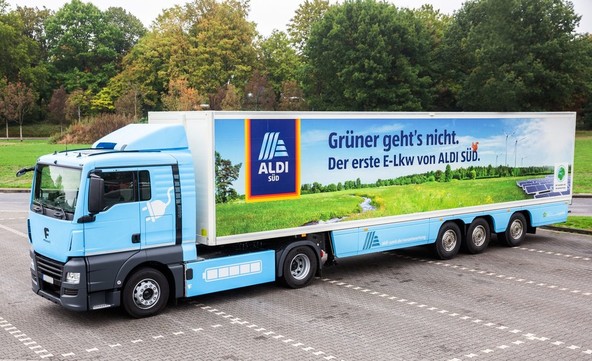 Poslovna skupina ALDI SÜD: Predstavitev električno gnanega vlačilca