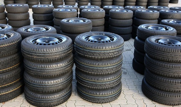 Analiza portala Reifen.Com: Veliko potencialnih kupcev favorizira celoletne pnevmatike