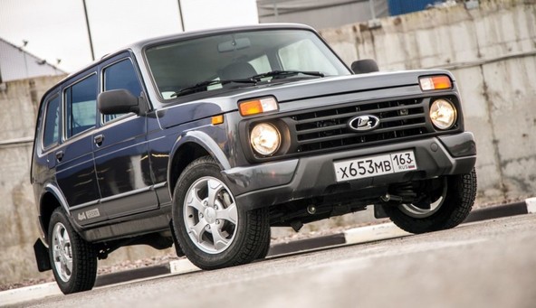 Lada 4x4 L: Tovarniško nova nostalgija