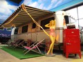  Indoor-Camping  v Bonnu: Base Camp, malo drugačen hostel…