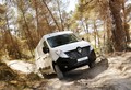 Lahka gospodarska vozila Renault: Po novem so zelo primerna tudi za obisk brezpotij