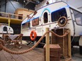  Indoor-Camping  v Bonnu: Base Camp, malo drugačen hostel…
